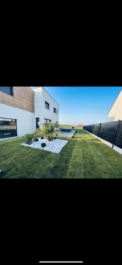 Magnifique Villa Avec Jaccuzi Wimille Exteriér fotografie